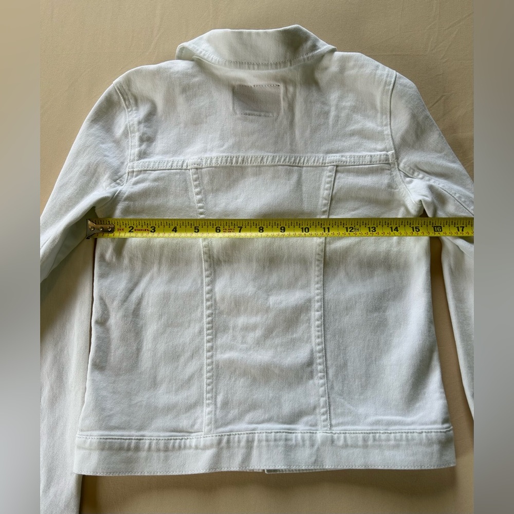 Levi’s Jean Jacket - Picture 12 of 16